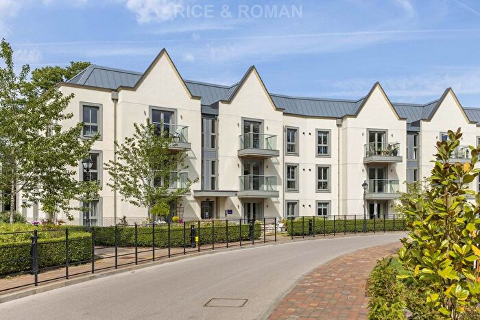 2 Bedroom Flat For Sale In Cooper`S Hill, Egham, TW20