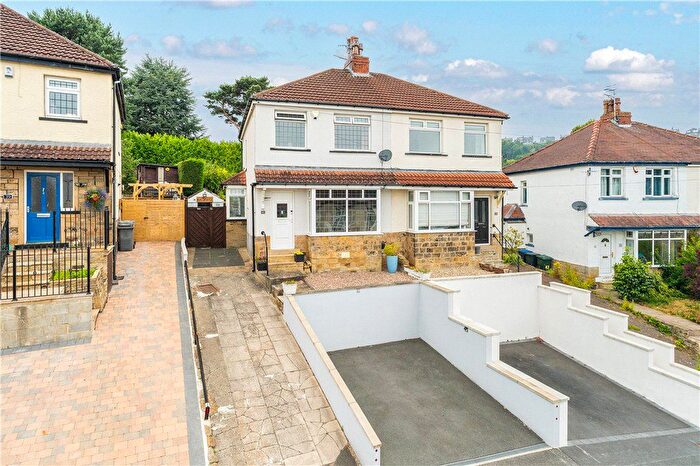 3 Bedroom Semi-Detached House For Sale In Strathallan Drive, Baildon, West Yorkshire, BD17