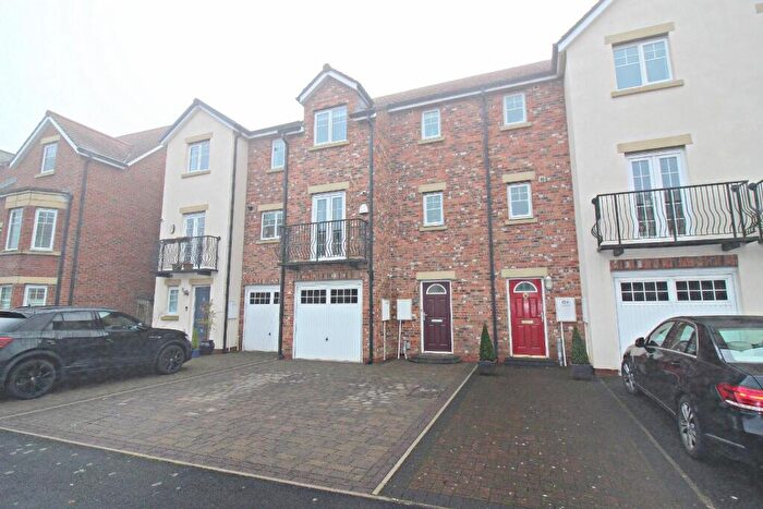 4 Bedroom Town House For Sale In Faraday Court, Nevilles Cross, Durham, DH1