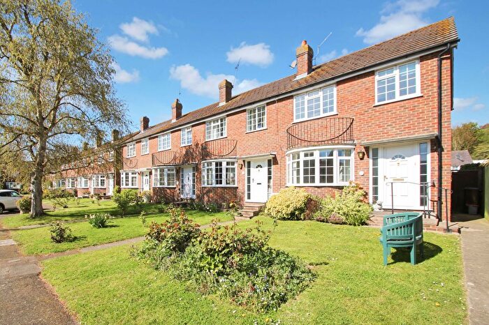 3 Bedroom Terraced House For Sale In North Salts, Rye, TN31