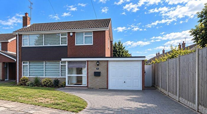3 Bedroom Detached House For Sale In Heatherbank Road, Bessacarr, DN4