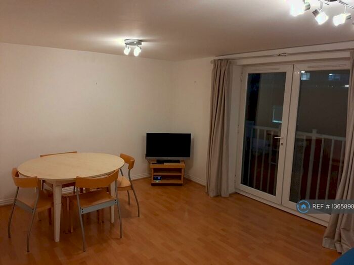 2 Bedroom Flat To Rent In Carpathian Court, Birmingham, B18