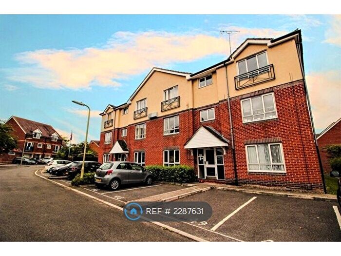2 Bedroom Flat To Rent In Angelica Way, Fareham, PO15