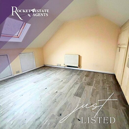 3 Bedroom Flat To Rent In Greenford Road, Greenford, UB6