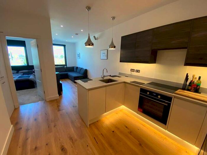 1 Bedroom Apartment To Rent In The Ring, Bracknell, Berkshire, RG12