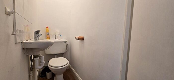 1 Bedroom Apartment To Rent In Bridge Street, RG4