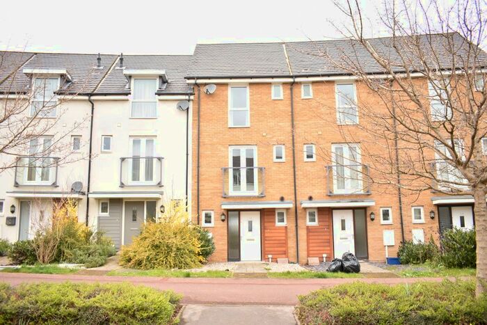 4 Bedroom Town House To Rent In Top Fair Furlong, Milton Keynes, MK14