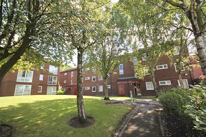 1 Bedroom Flat To Rent In Spathfield Court, Holmefield Close, Heaton Norris, Stockport, SK4