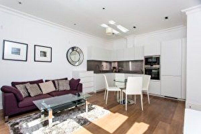 1 Bedroom Flat To Rent In Leman Street, Goodman's Fields, Aldgate, London, E1