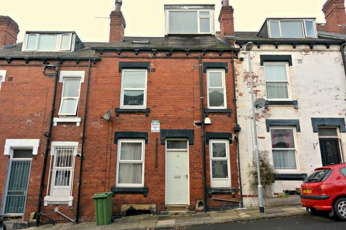 2 Bedroom Terraced House To Rent In Quarry Place, Leeds, West Yorkshire, LS6
