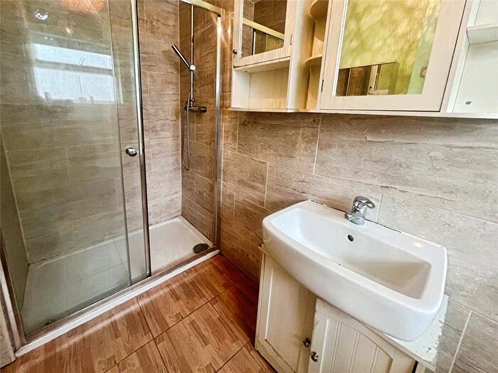 3 Bedroom Terraced House For Sale In Salt Hill Way, Slough, Berkshire, SL1