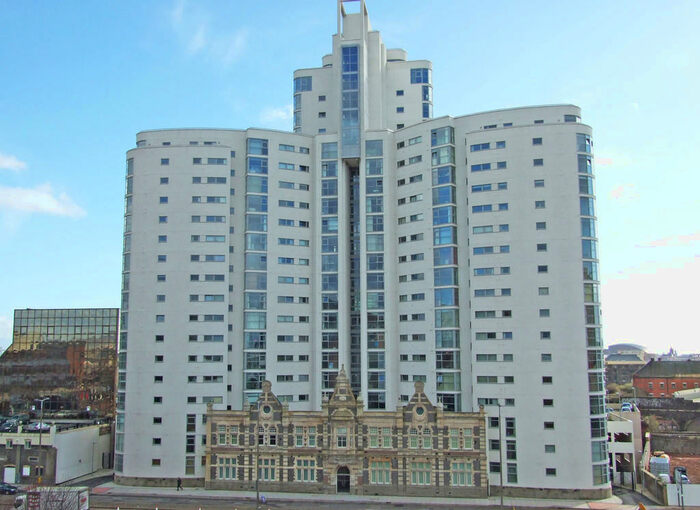 2 Bedroom Apartment To Rent In Altolusso, Bute Terrace, Cardiff City Centre, CF10