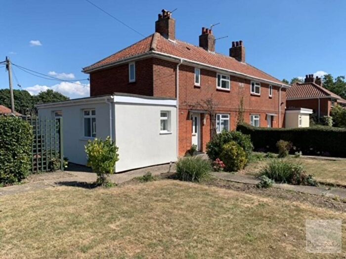 3 Bedroom Semi Detached House For Sale In Braymeadow Lane, Little Melton, NR9