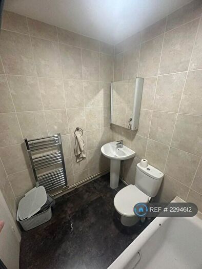1 Bedroom Flat To Rent In Belmont Lane, Stanmore, HA7