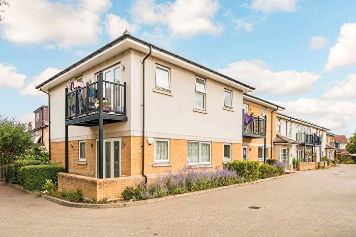 2 Bedroom Flat To Rent In Hedera Place, Hounslow, TW4