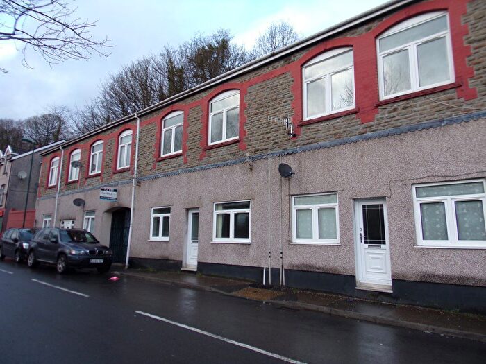 2 Bedroom Flat To Rent In Flat Stanley Court, Llanhilleth, NP13