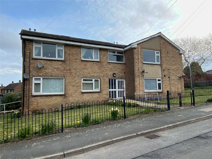 2 Bedroom Flat To Rent In Bunkers Lane, Batley, WF17