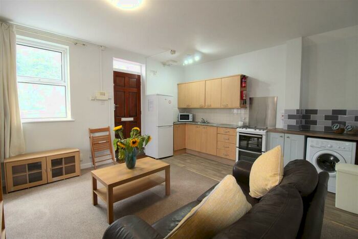 1 Bedroom Flat To Rent In Morris Lane, Leeds, LS5