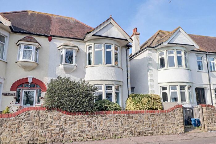 4 Bedroom Semi Detached House For Sale In Northumberland Crescent, Southend-On-Sea, SS1