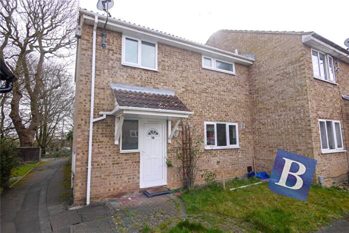 3 Bedroom End Of Terrace House To Rent In Riffhams, Brentwood, Essex, CM13