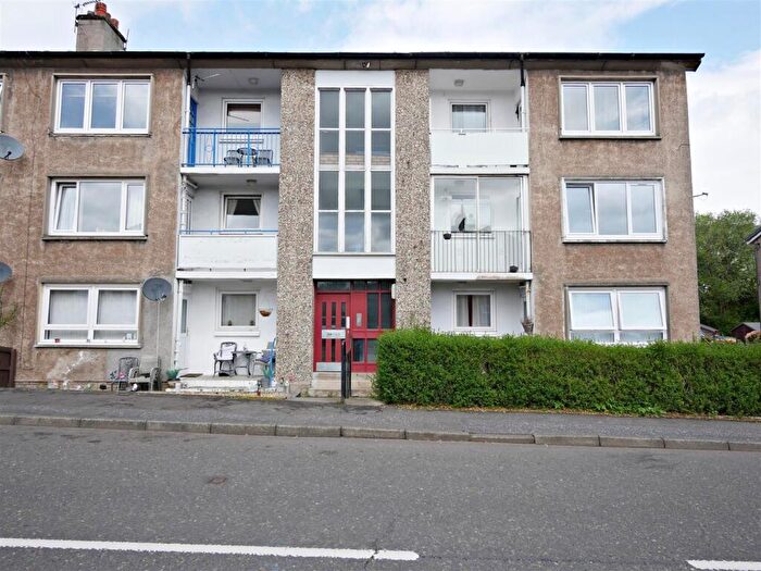2 Bedroom Flat To Rent In Service Street, Lennoxtown, G66