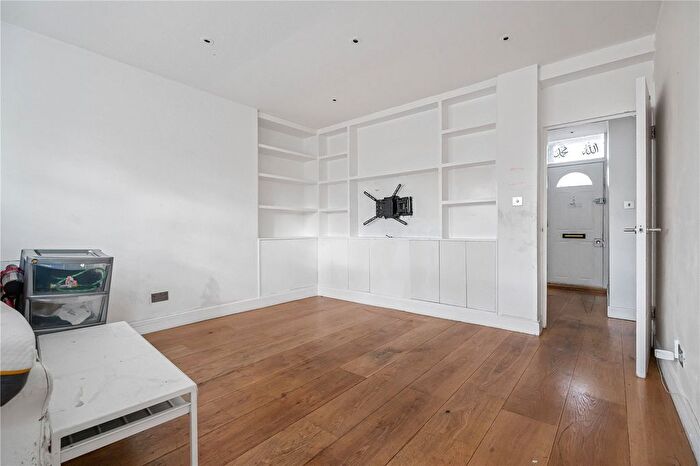 3 Bedroom Flat For Sale In Bracklyn Court, Wimbourne Street, Hackney, N1