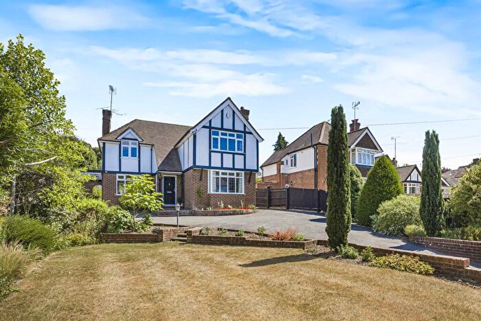 4 Bedroom Detached House For Sale In Kidmore End Road, Emmer Green, Reading, RG4
