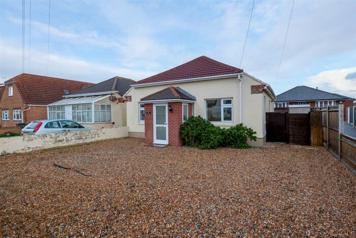 3 Bedroom Bungalow To Rent In Southwood Road, Hayling Island, PO11