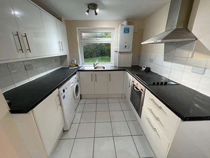 2 Bedroom Flat To Rent In The Reddings, Red Road, Borehamwood, WD6