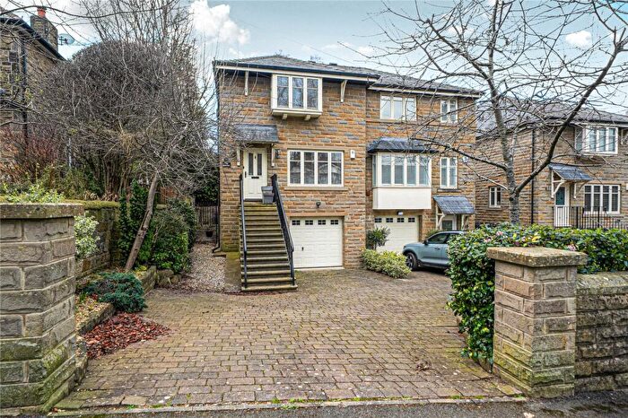 3 Bedroom Semi Detached House For Sale In Coppice Drive, Harrogate, HG1