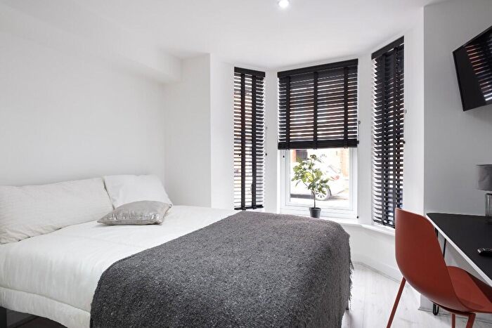 6 Bedroom Terraced House To Rent In Prior Street, Lincoln, Lincolnshire, LN5