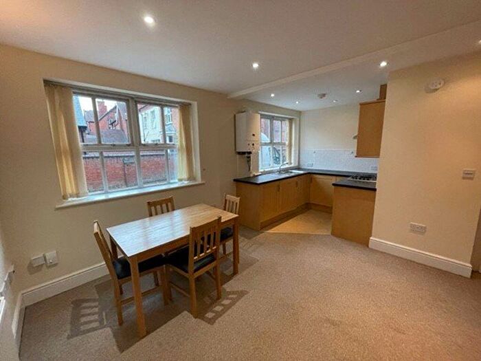 1 Bedroom Flat To Rent In Victoria Park Road, Leicester, LE2