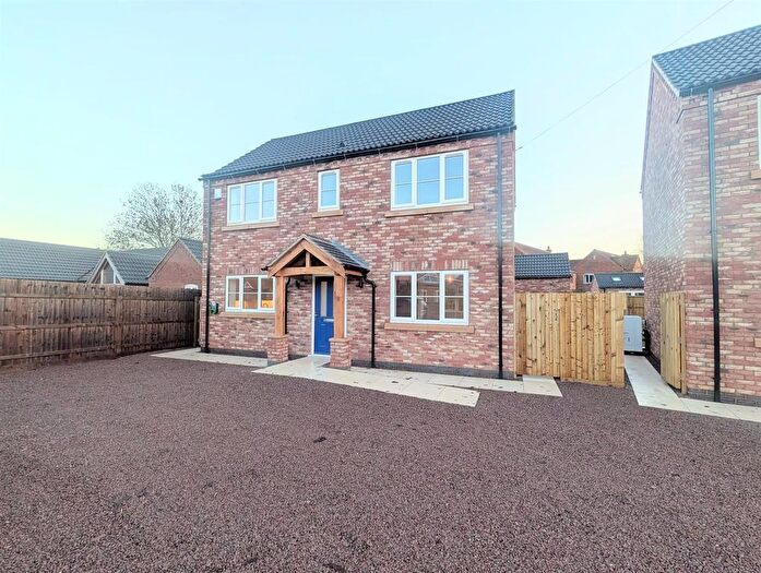 4 Bedroom Detached House To Rent In Main Street, Claypole, NG23