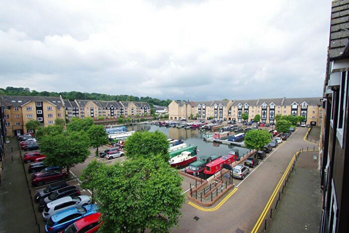 2 Bedroom Flat To Rent In Stephenson Wharf, Hemel Hempstead, HP3