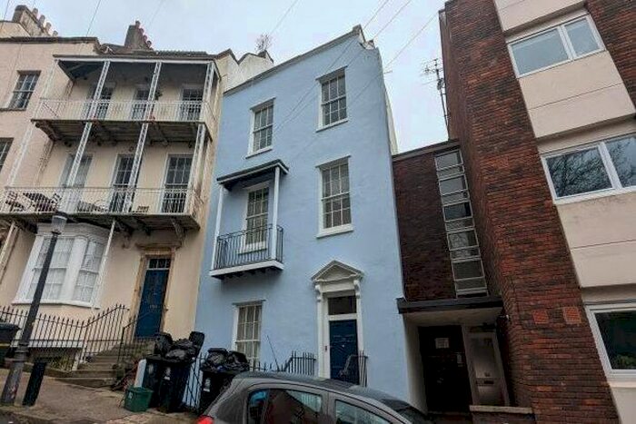 2 Bedroom Maisonette To Rent In Granby Hill, Bristol, BS8