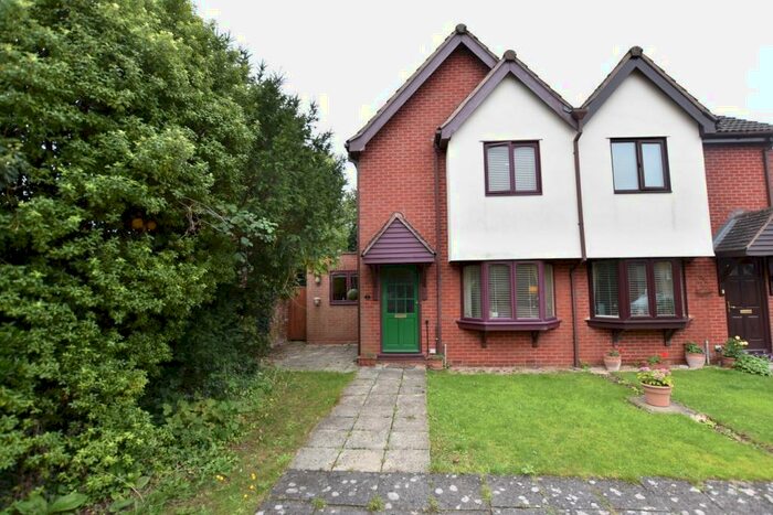 2 Bedroom End Of Terrace House To Rent In Bath Road, Reading, RG1