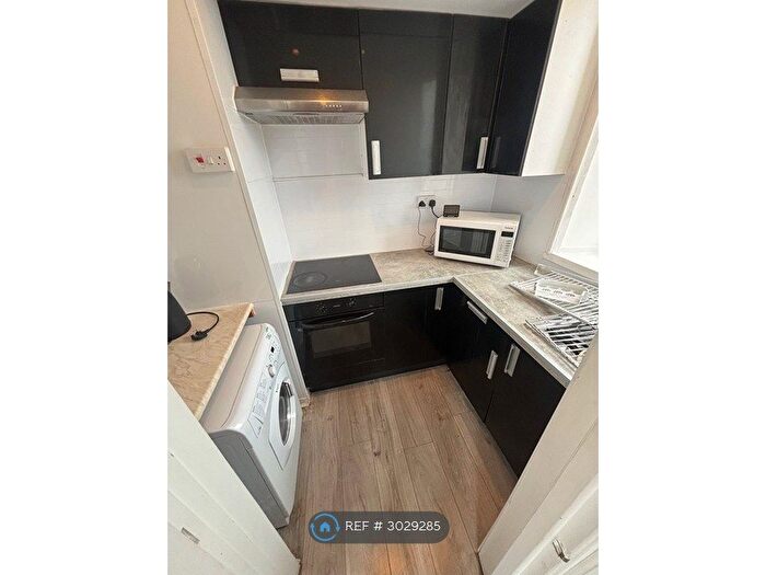 1 Bedroom Flat To Rent In Rosemount Place, Aberdeen, AB25