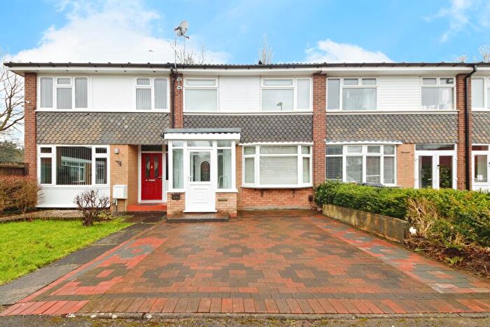 3 Bedroom Terraced House For Sale In Plestowes Close, Shirley, Solihull, B90
