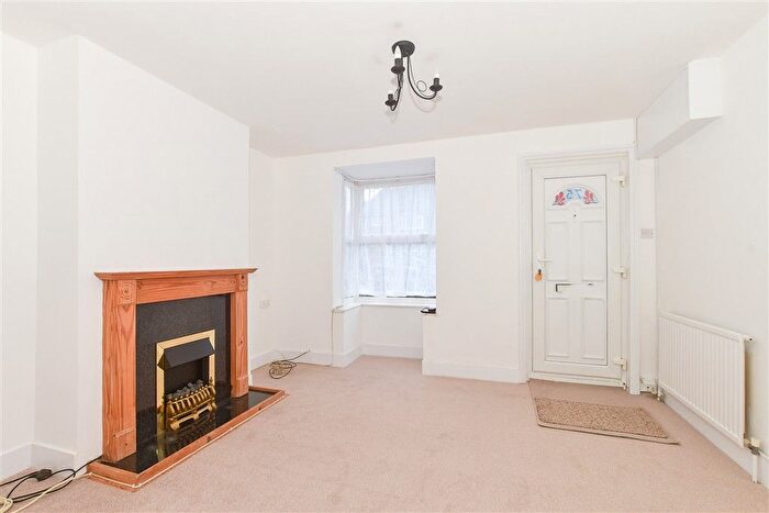 2 Bedroom Terraced House For Sale In Framfield Road, Uckfield, East Sussex, TN22