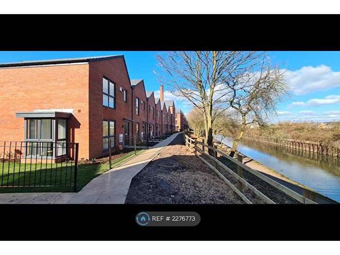 2 Bedroom Semi-Detached House To Rent In Eastwell Walk, Leicester, LE4