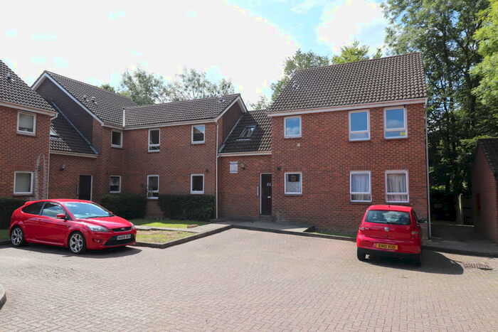 Studio To Rent In Thriftwood - Hutton, CM13