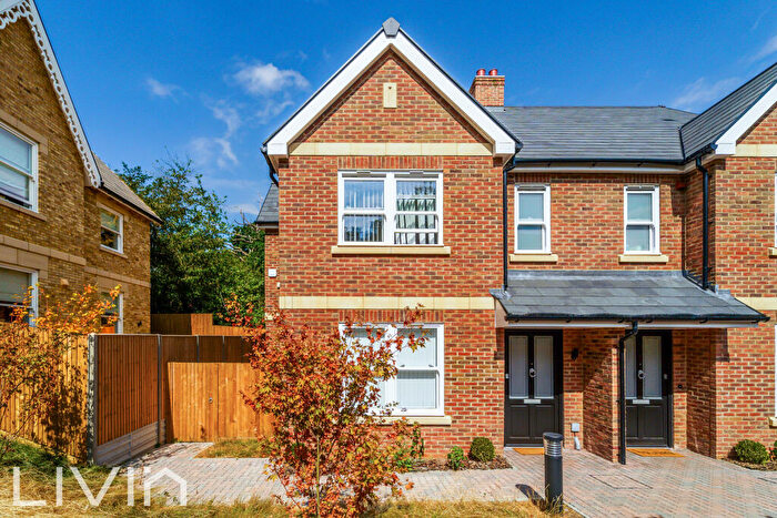 4 Bedroom Semi-Detached House To Rent In , - Park Road, Kenley, CR8