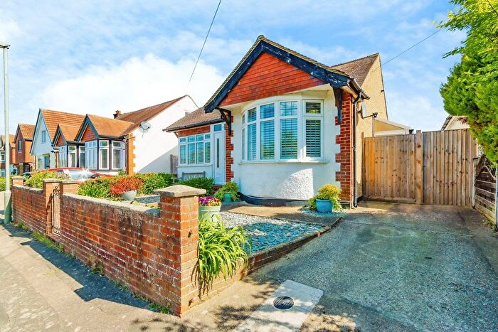 2 Bedroom Bungalow For Sale In Sunny Rise, Chaldon, Caterham, Surrey, CR3
