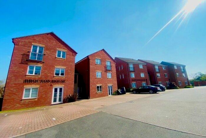 2 Bedroom Flat To Rent In Hindley View, Rugeley, WS15