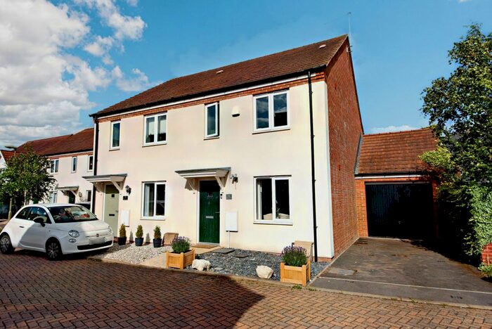 3 Bedroom Semi-Detached House For Sale In Potteries Lane, Chilton, Didcot, OX11