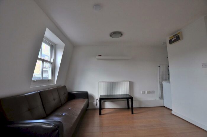 1 Bedroom Flat To Rent In Ion Sq, London, E2