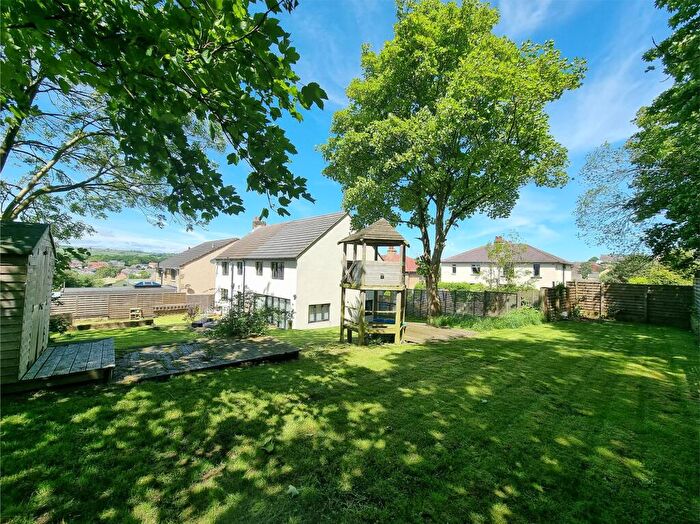 5 Bedroom Detached House For Sale In Springfield Avenue, Clayton West, HD8