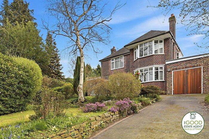 4 Bedroom Detached House For Sale In Goodrington Road, Handforth, Cheshire, SK9