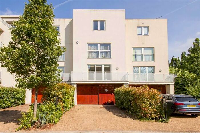 5 Bedroom Property To Rent In Woodman Mews, Kew, Richmond, TW9
