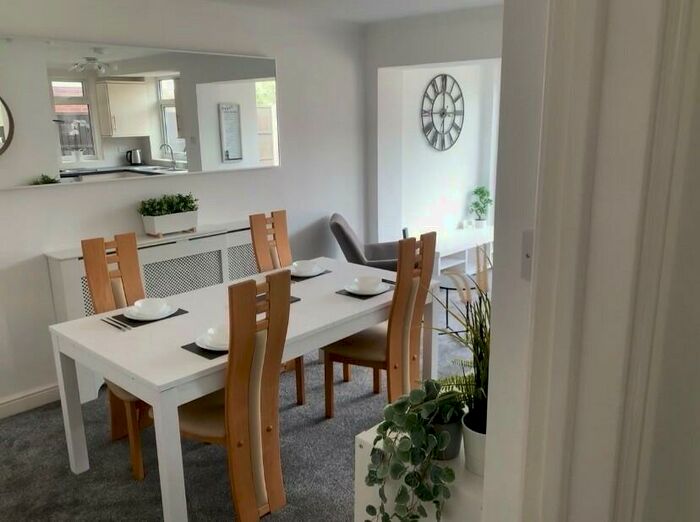 4 Bedroom Semi-Detached House To Rent In Leam Green, Coventry, CV4